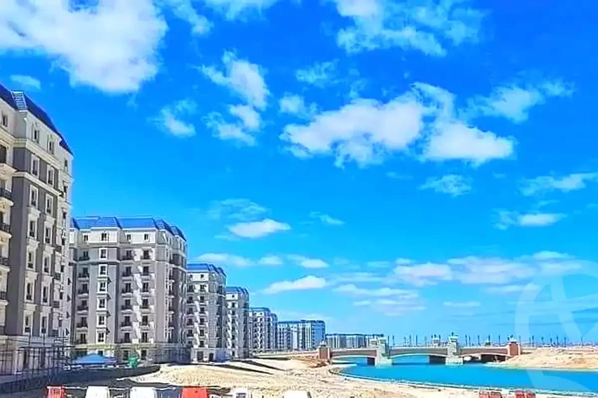 شقة 4 غرف نوم بمساحة 237.17 م² للبيع في SED الحي اللاتيني الساحل الشمالي